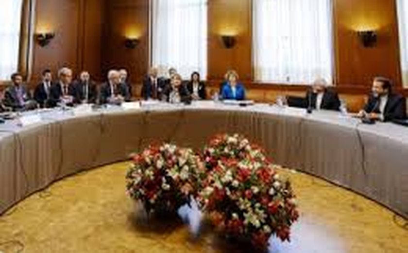 Acordo nuclear com Irã leva grandes potências a Genebra