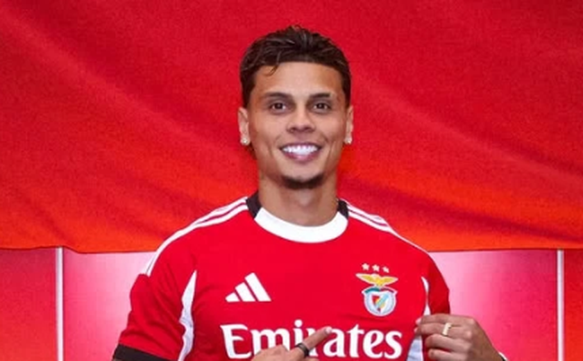 Richard Ríos estreia bem em vitória do Benfica e encanta imprensa portuguesa: 'Ele e mais 10'