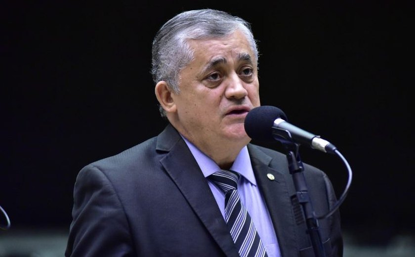 Líder do governo na Câmara diz que troca de presidente da Petrobras é rotina