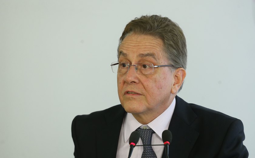 Em Brasília, PSC oficializa candidatura de ex-presidente do BNDES ao Planalto
