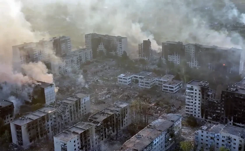 Rússia começa a usar 'superbomba' de três toneladas com planador contra a Ucrânia; veja vídeo