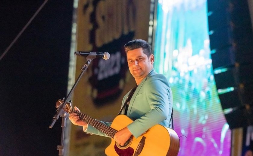Justiça determina que cantor sertanejo pague Ferrari que comprou e que tenta devolver há 9 anos