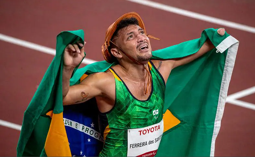 Paralímpico mais rápido do mundo, Petrúcio diz ser ‘pedra bruta’ que virou joia