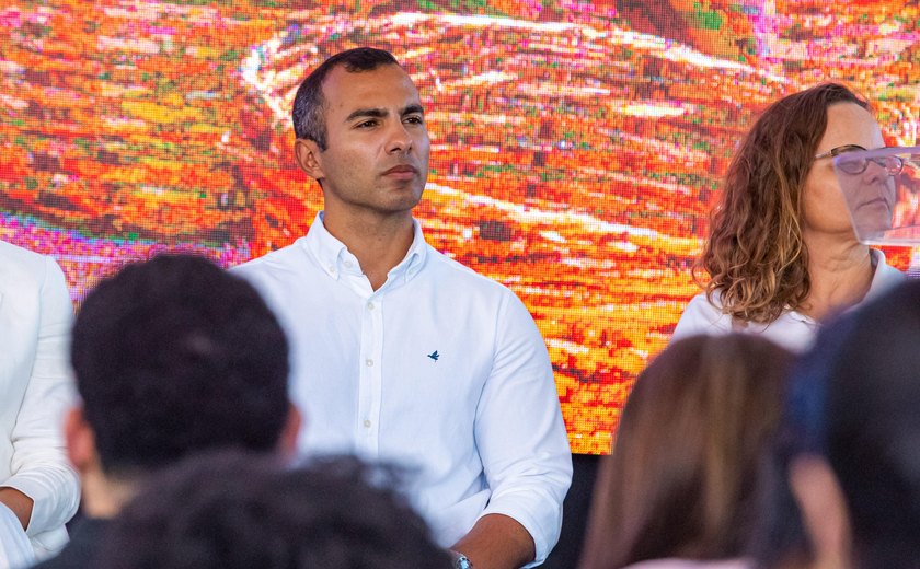 Diretor-presidente da Alurb participa de evento com marisqueiras de Maceió