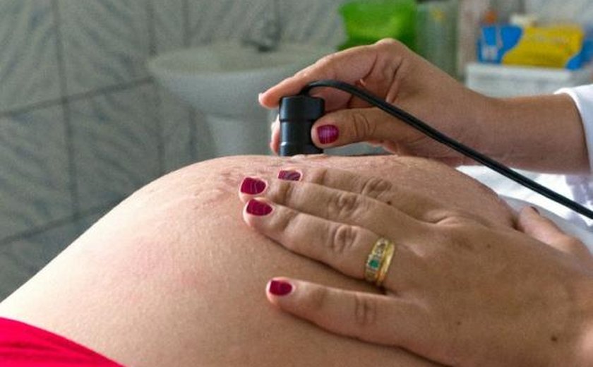 Dois em cada dez médicos desconhecem os perigos do álcool na gravidez