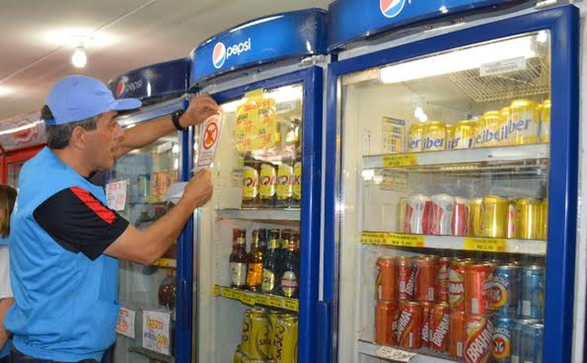 Vigilância Sanitária Estadual fiscaliza cumprimento da Lei que proíbe venda de bebida alcoólica para menores em Rio Largo e Pilar