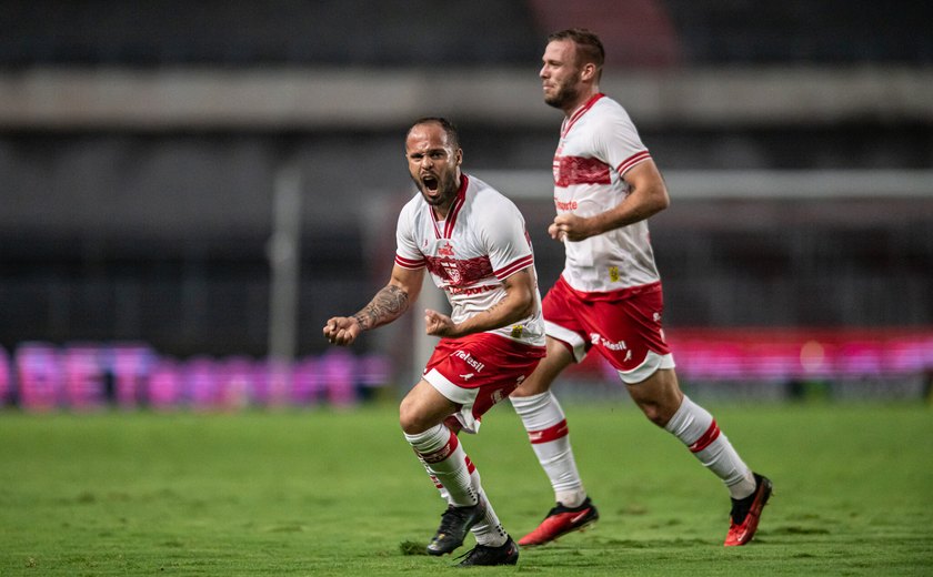 CRB atropela Novorizontino com goleada por 4x0 e volta a sonhar na Série B