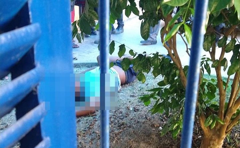 Reeducando é assassinado a tiros na porta de escola, no São Jorge em Maceió