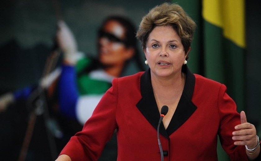Taxas futuras terminam nas máximas após fala de Dilma