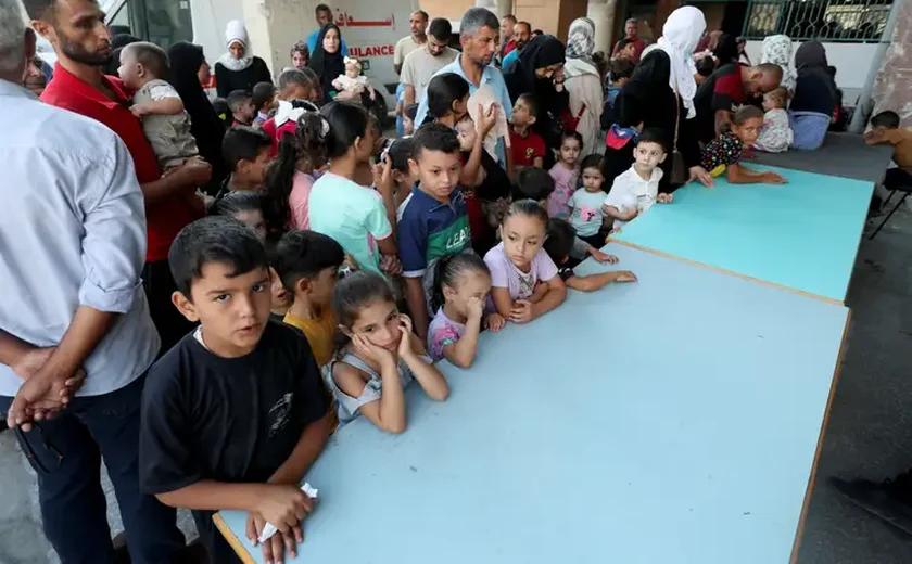 Combates em Gaza são parcialmente interrompidos para início da vacinação contra poliomielite