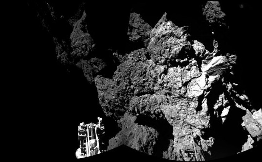 Missão Rosetta: Agência Espacial Europeia divulga &#8216;canto&#8217; e primeira fotografia já tirada em um cometa