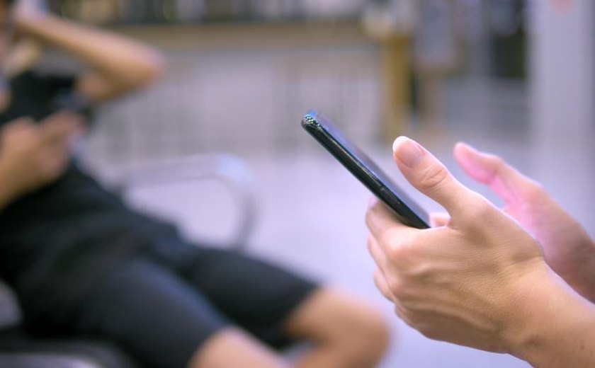 Comissão debate riscos e vulnerabilidade de crianças e adolescentes na internet