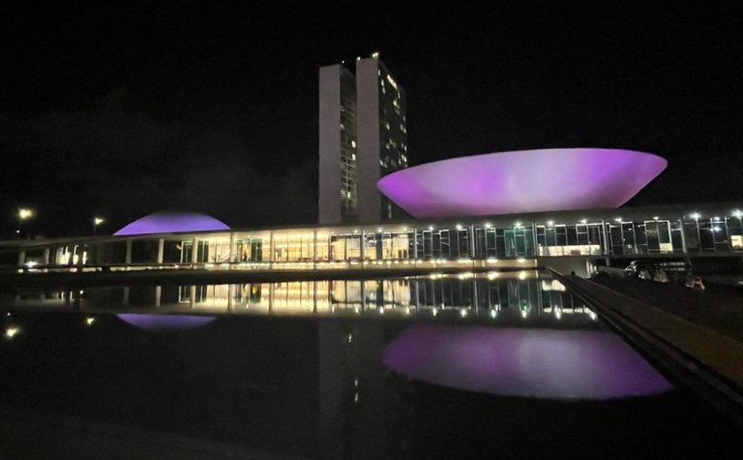 Congresso se ilumina de lilás pelo Dia de Conscientização sobre a Síndrome de Edwards