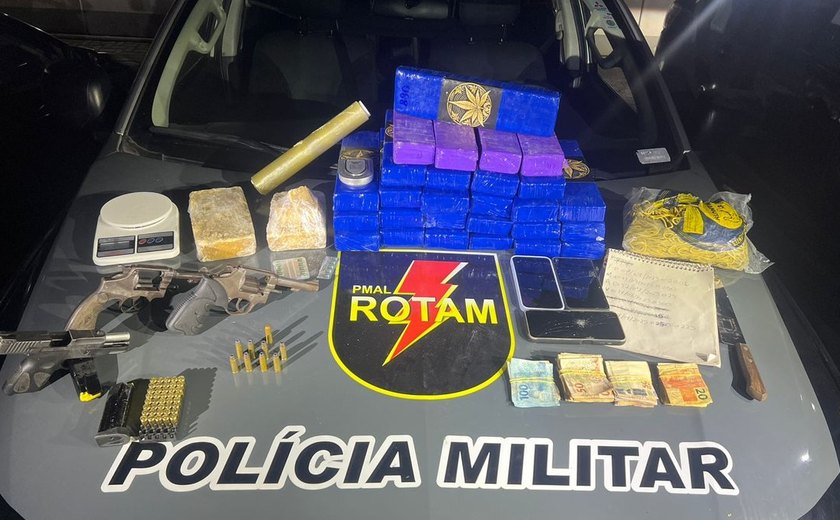 Traficante é preso com 24 kg de drogas, armas e dinheiro em Santa Lúcia, em Maceió