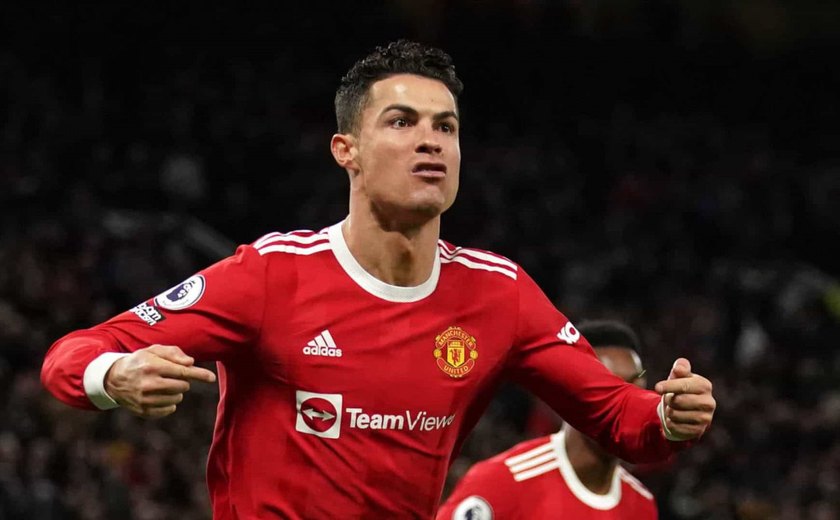 United vence, Cristiano Ronaldo marca 3 e vira maior artilheiro em jogos oficiais