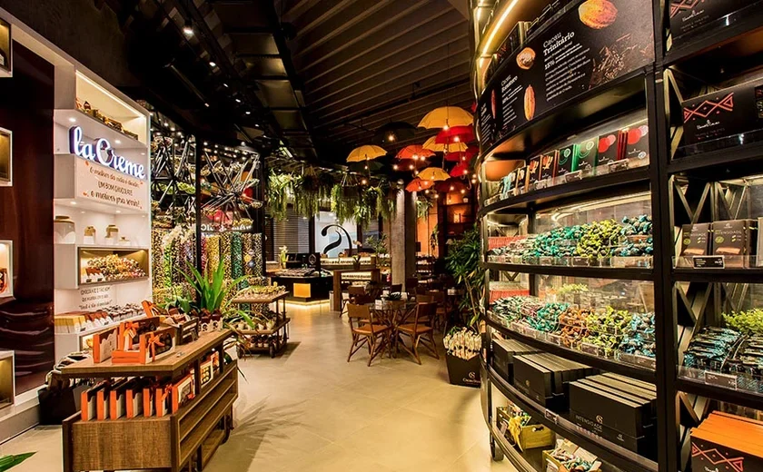 Fusca bate-bate, montanha-russa e 'vibe' Willy Wonka: como será novo parque da Cacau Show