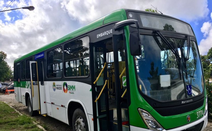 Obra da Casal modifica itinerário de linha de ônibus na Ponta Verde