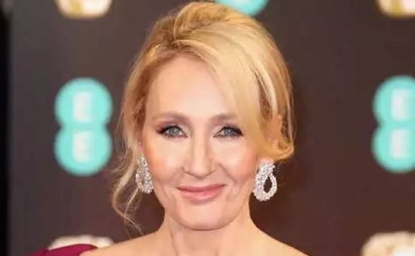 J.K. Rowling desafia lei de crimes de ódio com provocação: 'me prendam'