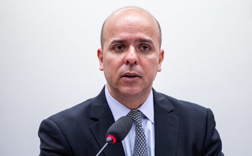 Governo espera zerar custo Brasil num prazo de 5 anos, diz secretário