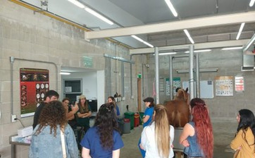 Professor da Ufal ministrou curso em universidade do Uruguai e adianta parceria