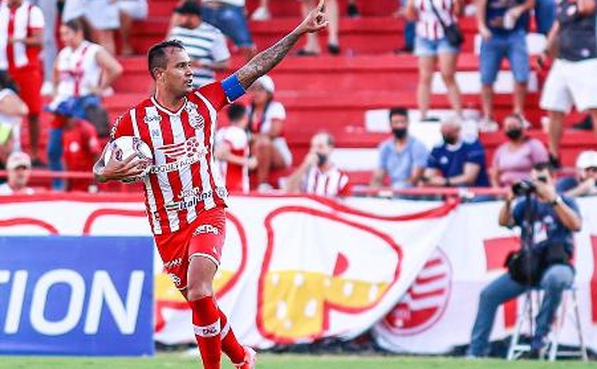 Náutico derrota Sampaio Corrêa e segue com chances remotas de acesso na Série B