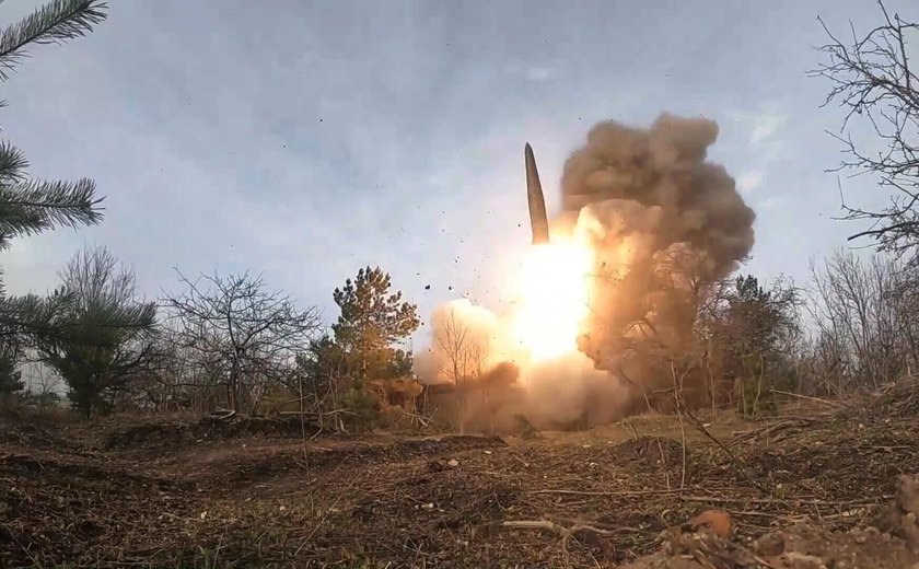 Rostec revela características do complexo Iskander que lhe permitem atingir vários alvos com 1 munição
