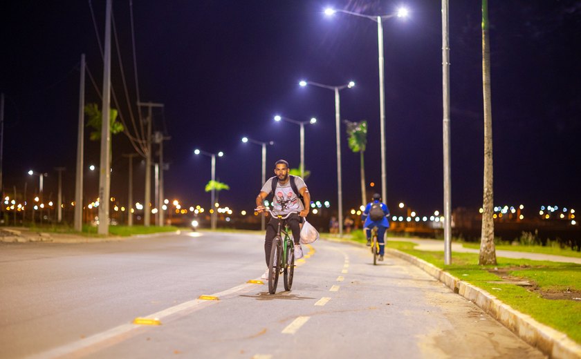 No Dia Internacional da Luz, Maceió celebra avanços na iluminação pública