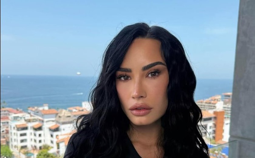 Demi Lovato e o cantor Jordan Lutes se casam nos EUA