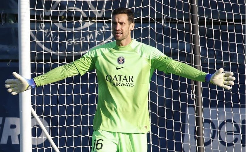 PSG fará homenagem a Sergio Rico em jogo com o Milan no Parque dos Príncipes, diz jornal