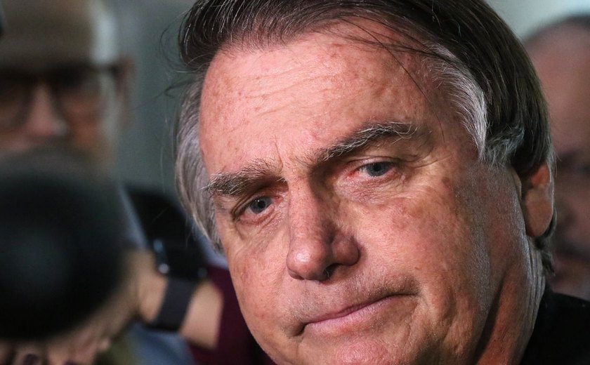Bolsonaro pede a Moraes autorização para realizar exames médicos