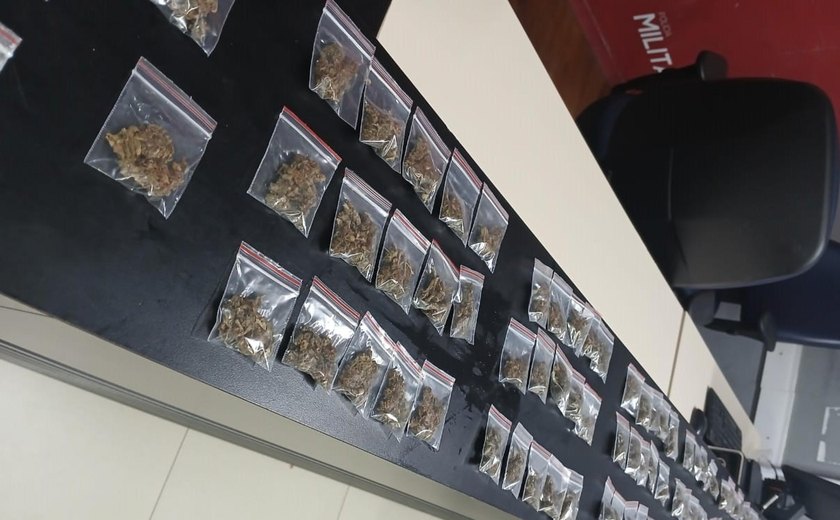 PM detém dois suspeitos com drogas em Maragogi