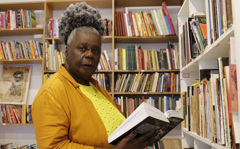 Literatura negra incomoda e faz pensar, diz Conceição Evaristo