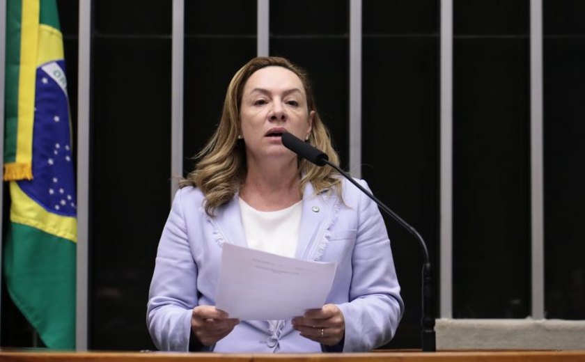 Câmara aprova projeto que pune escolas que recusarem matrícula de aluno