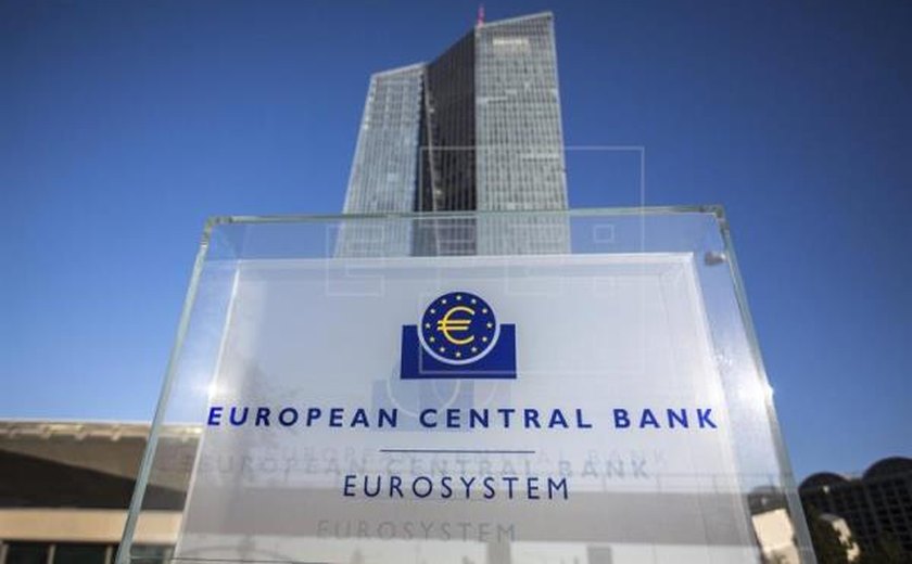 BCE mantém política monetária inalterada, mas sugere que não pretende ampliar QE