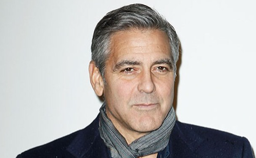 George Clooney abandona cabelos grisalhos para estreia na Broadway