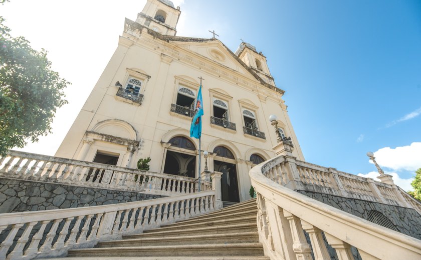 Procissão de Corpus Christi interdita principais ruas do Centro de Maceió