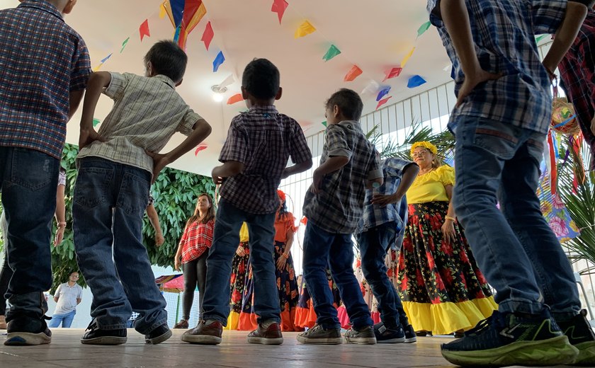 Crianças da Unidade de Acolhimento Rubens Colaço ganham festa junina