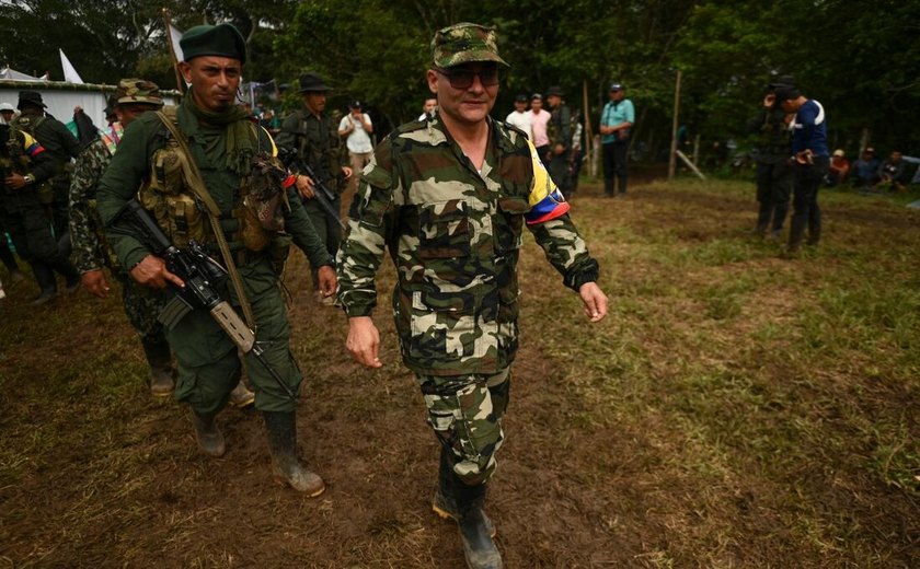 Seis militares morrem em campo minado por rebeldes, na Colômbia