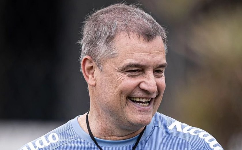 Aguirre não se assusta com pressão no Santos: 'Estou acostumado a dirigir times grandes'