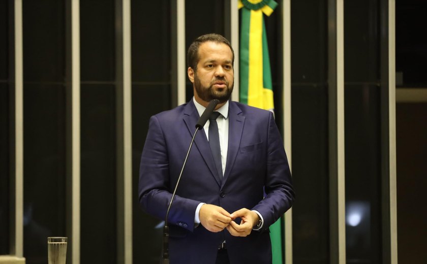 Em Brasília, secretário cita consulta pública e criação do Núcleo de Integridade como avanços na comunicação pública de AL