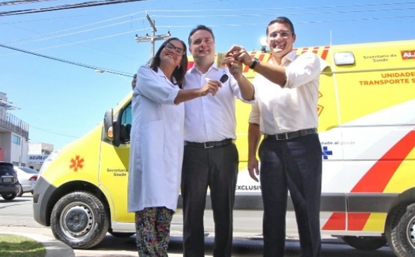 Unidades de Saúde recebem ambulâncias para o transporte de pacientes