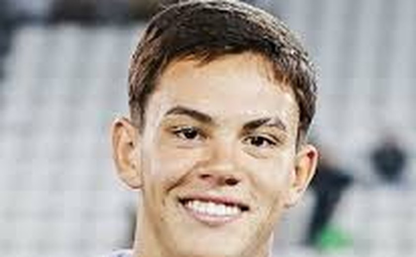 JP Chermont aproveita folga no Santos e vai assistir ex-colegas do sub-20