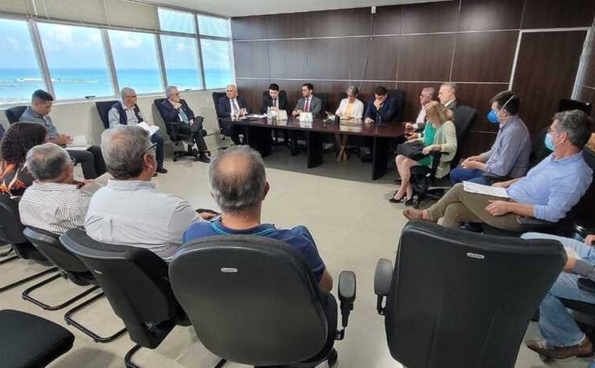 Presidente e corregedor do TRE se reúnem com juízes eleitorais para discutir detalhes da logística do dia da eleição