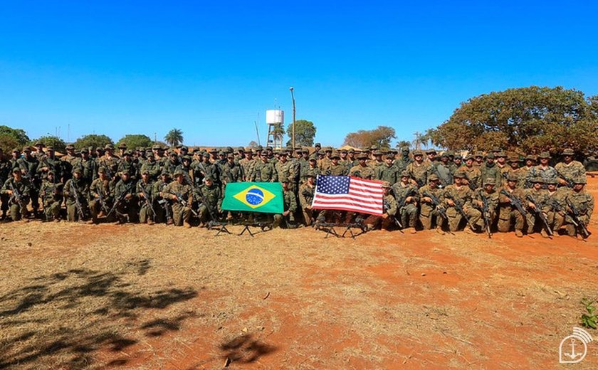 Mídia: Brasil cancela treinamento militar com EUA diante de distanciamento político