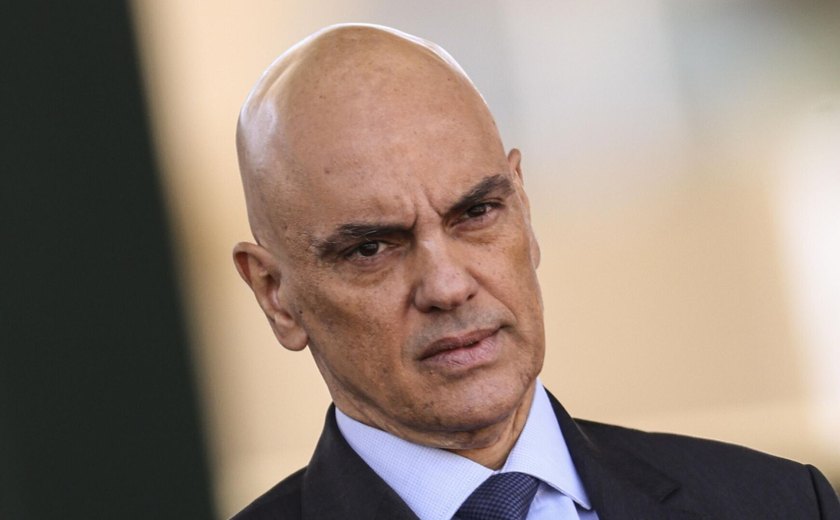 Moraes ordena monitoramento contínuo de Bolsonaro durante prisão domiciliar