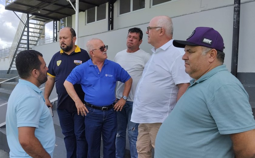 Cabines de imprensa são inspecionadas no Municipal antes da estreia do Campeonato Alagoano em Arapiraca