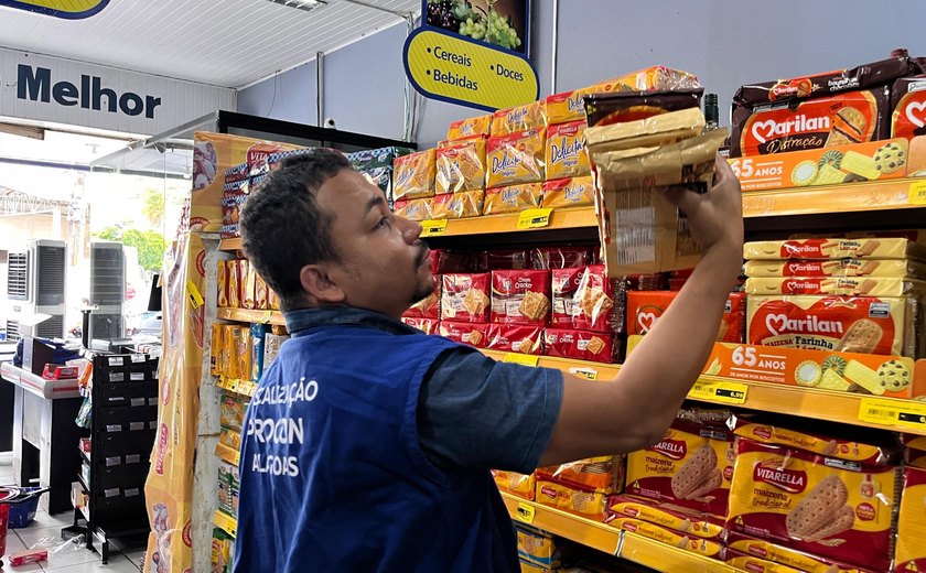Procon Alagoas autua mercados em Tanque D’Arca por venda ilegal de produtos vencidos