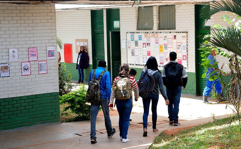 Ensino médio: subcomissão faz novo debate nesta quinta