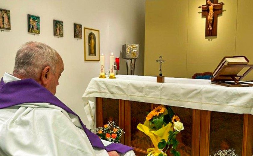 Papa Francisco deve ter alta hospitalar neste domingo