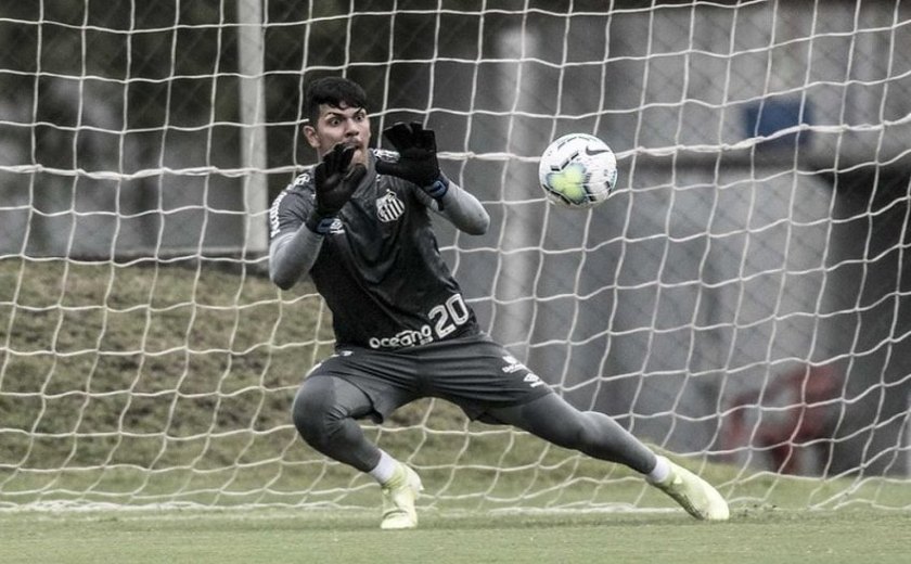 Suspenso, João Paulo desfalca Santos na ‘decisão’ diante do Sport no domingo